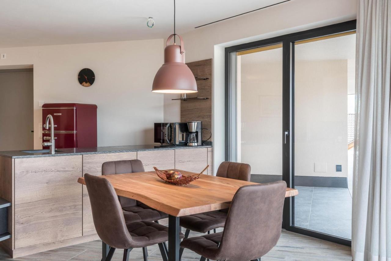 Aumia Apartment Rubin Fiè Εξωτερικό φωτογραφία